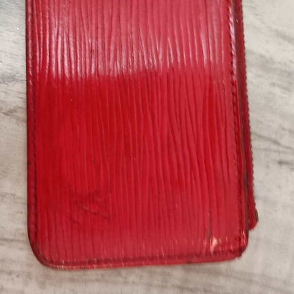 Louis Vuitton Epi Pochette Cles Coin Wallet Coin Case Red Hardware Gold - Picture 3 of 14